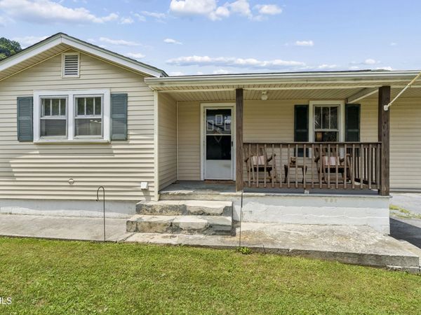 1362 Broad Street, Elizabethton, TN 37643