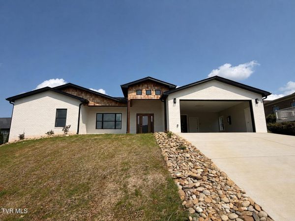 2374 Rosemeade Drive, Morristown, TN 37814