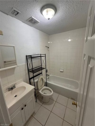 4619 Bayshore Dr, Unit 4619, Naples, FL 34112 Photo