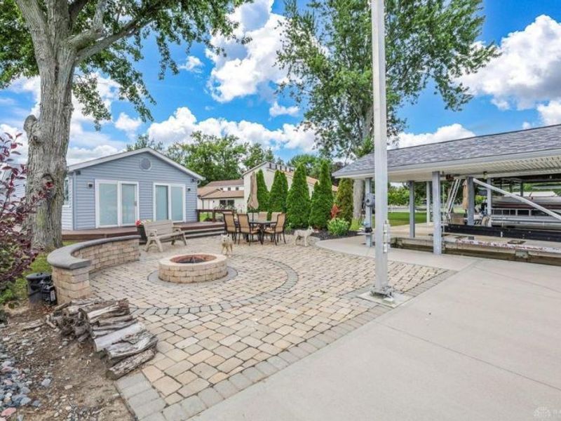 10714 County Road 293, Lakeview, OH 43331 Photo 3