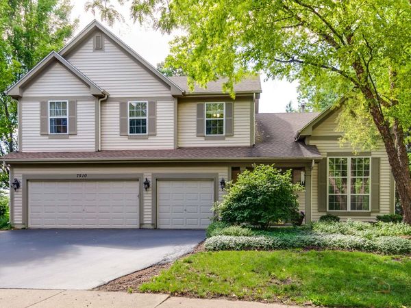 7510 Clarewood Lane , Gurnee, IL 60031