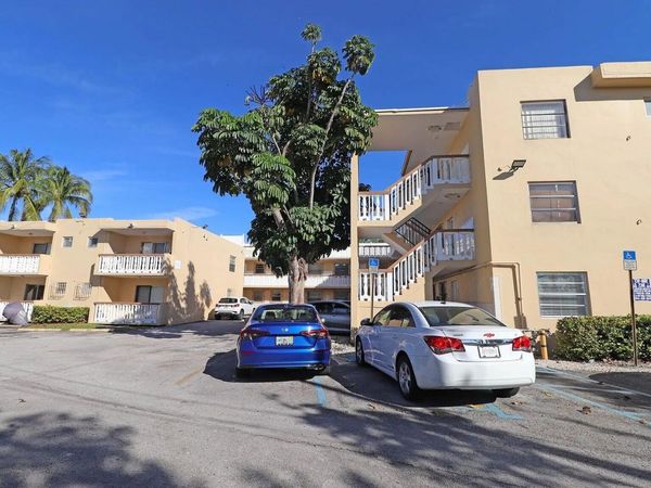 2031 NE 139th Street, Unit 6, North Miami Beach, FL 33181