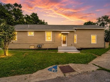 1 Brookhaven Drive, Buffalo, NY 14225