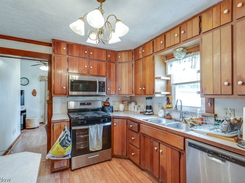 219 Scranton Avenue, Minerva, OH 44657 Photo 13