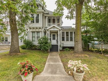 17 N Park Street, Clyde, NY 14433