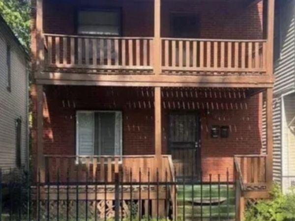 15538 TURLINGTON Avenue , Harvey, IL 60426