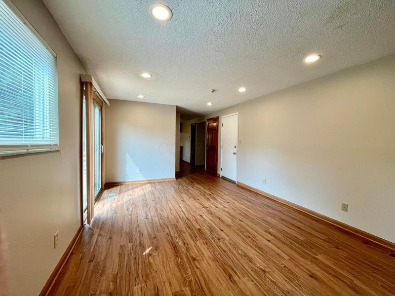 2775 Amana Court , Columbus, OH 43235 Photo 9