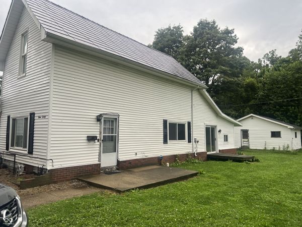 320 W 5th Street , Rushville, IN 46173