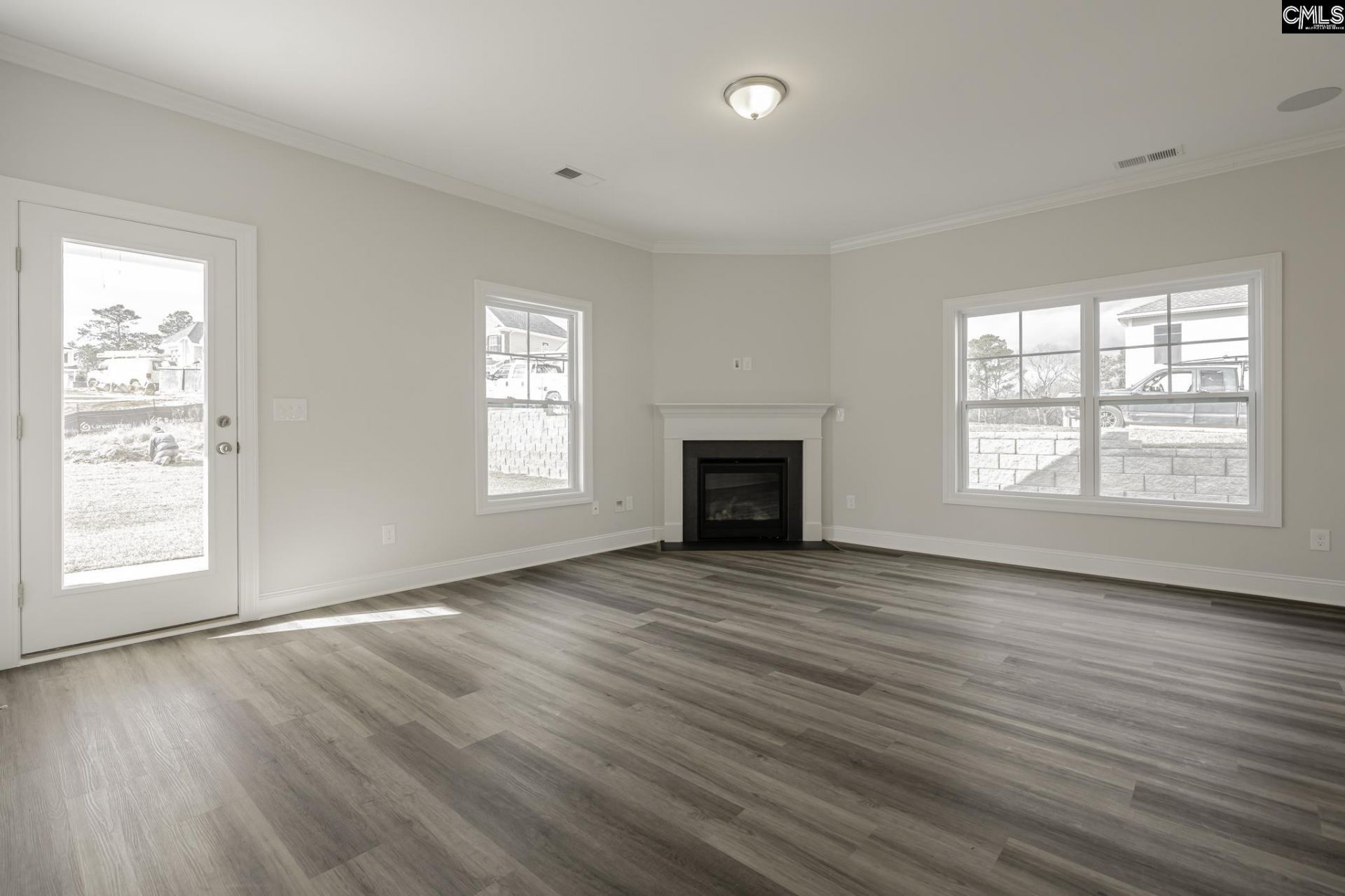 8 Sonja Way Photo 10