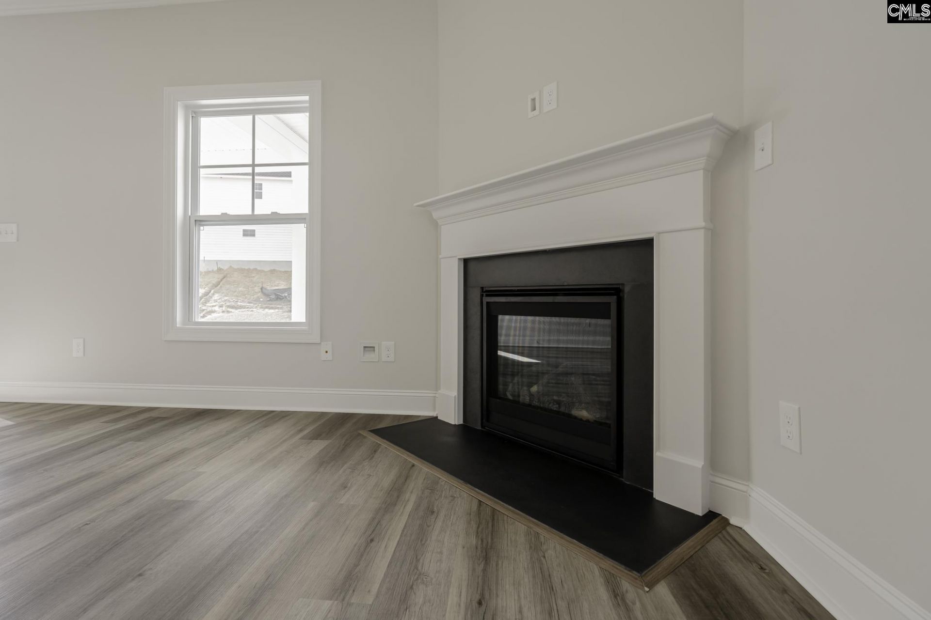 8 Sonja Way Photo 13