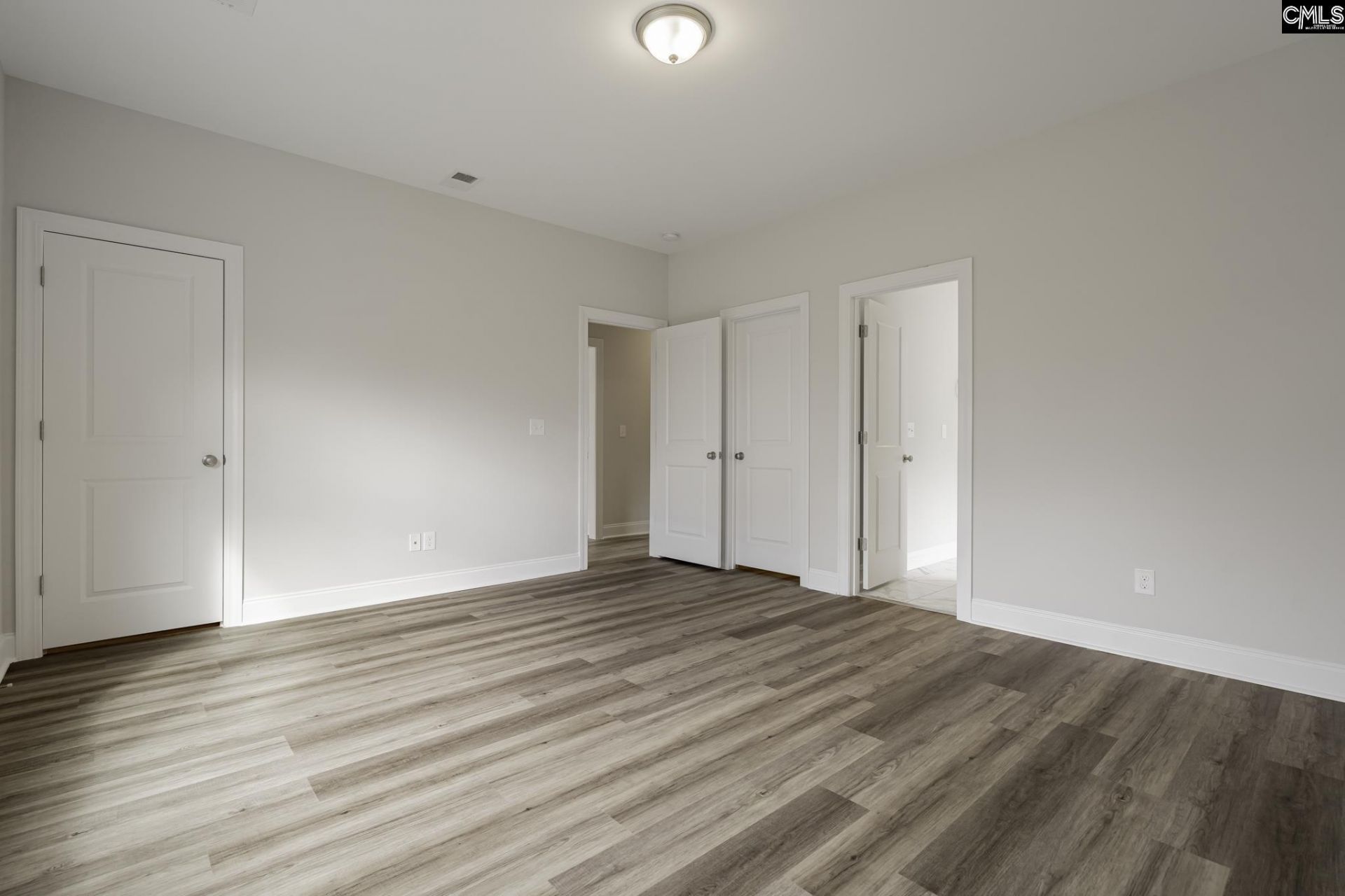 8 Sonja Way Photo 17
