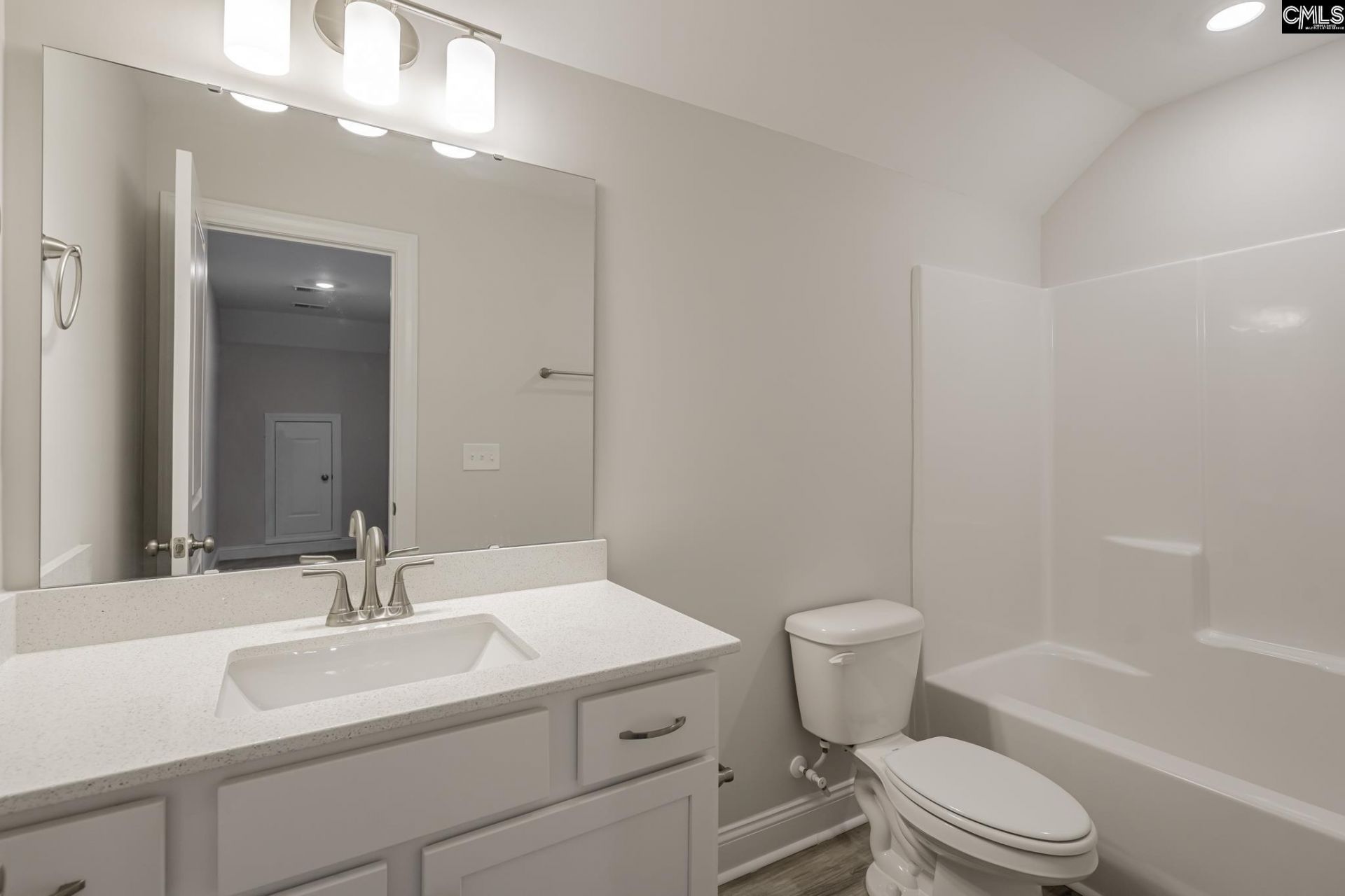 8 Sonja Way Photo 30