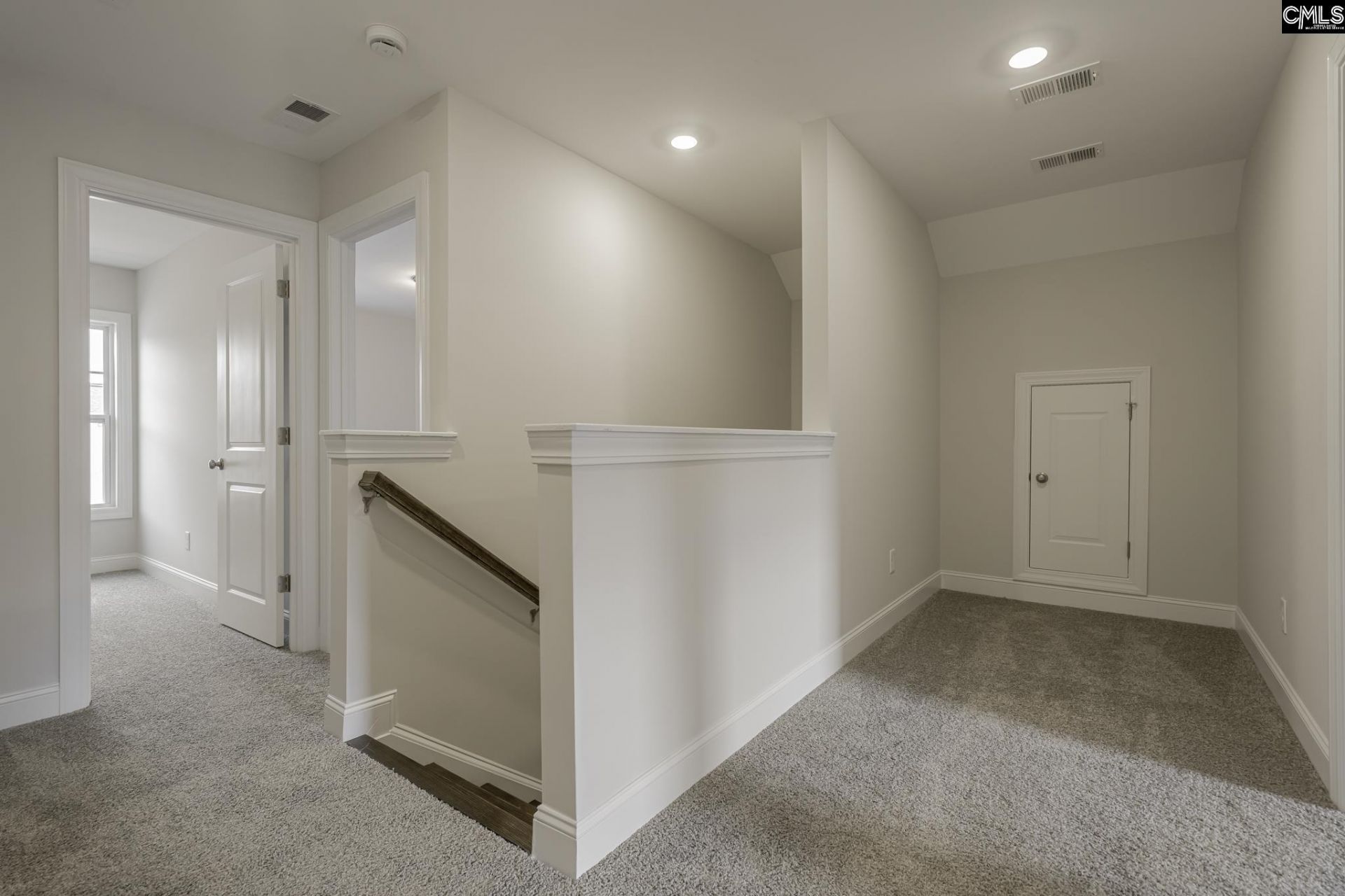 8 Sonja Way Photo 33