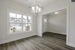 8 Sonja Way photo 4