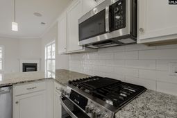 8 Sonja Way photo 4