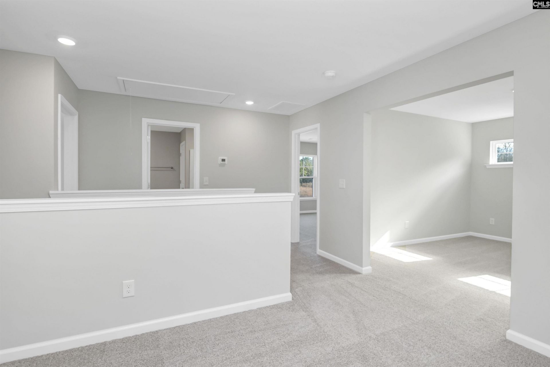 141 Middlesex Court Photo 10