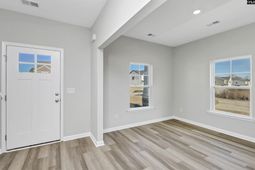 141 Middlesex Court photo 4