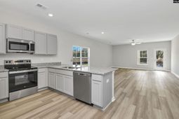141 Middlesex Court photo 4