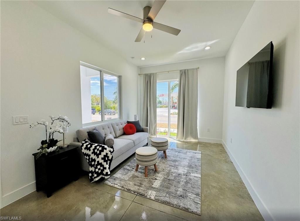 2479 Shadowlawn Dr , Naples, FL 34112 Photo