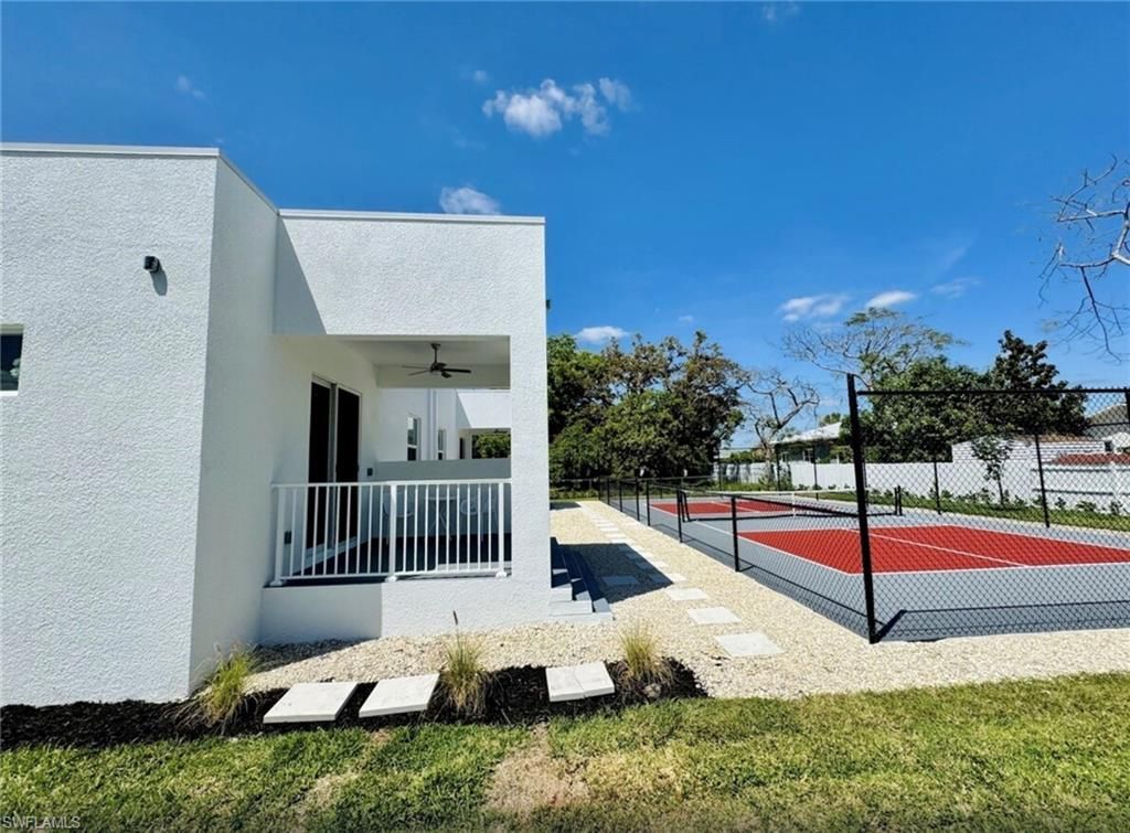 2479 Shadowlawn Dr , Naples, FL 34112 Photo