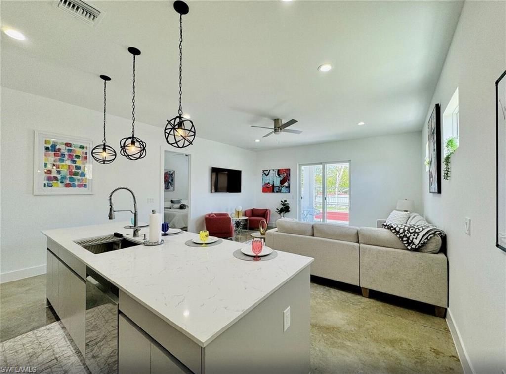 2479 Shadowlawn Dr , Naples, FL 34112 Photo