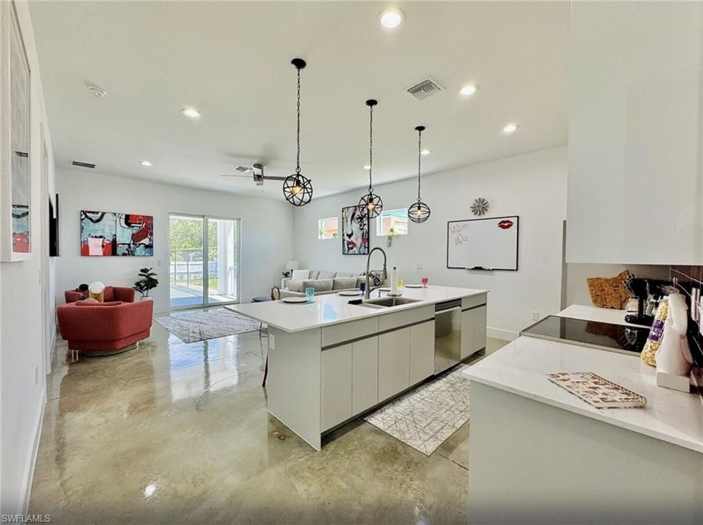 2479 Shadowlawn Dr , Naples, FL 34112 Photo