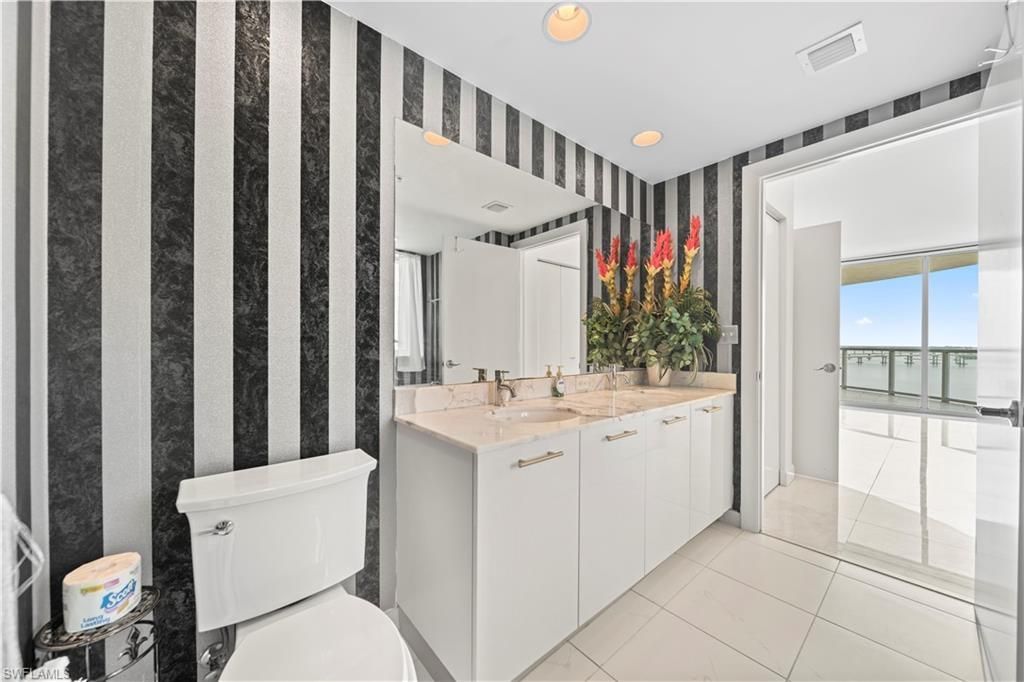 3000 Oasis Grand Blvd , Unit 1407, Fort Myers, FL 33916 Photo