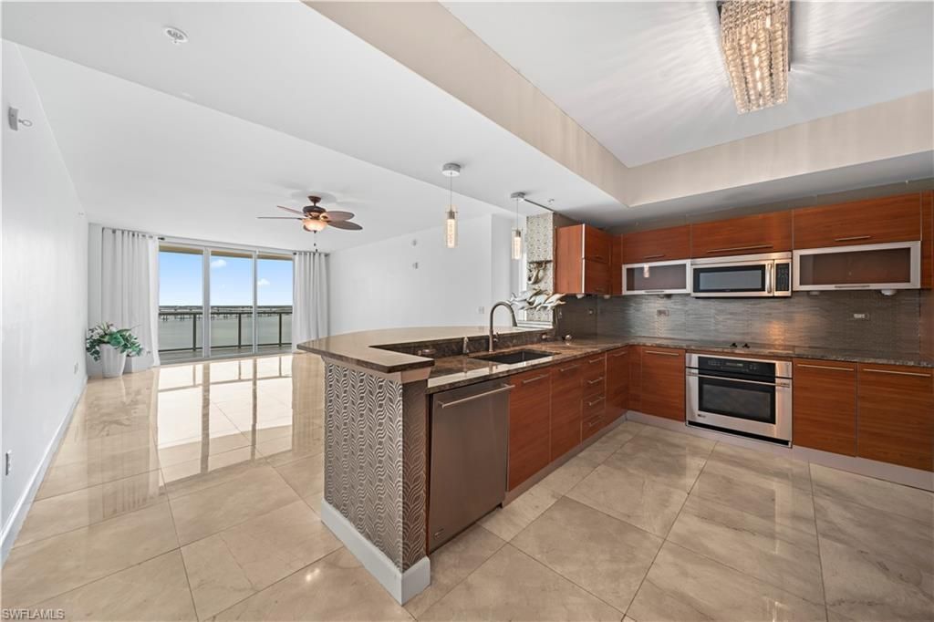 3000 Oasis Grand Blvd , Unit 1407, Fort Myers, FL 33916 Photo