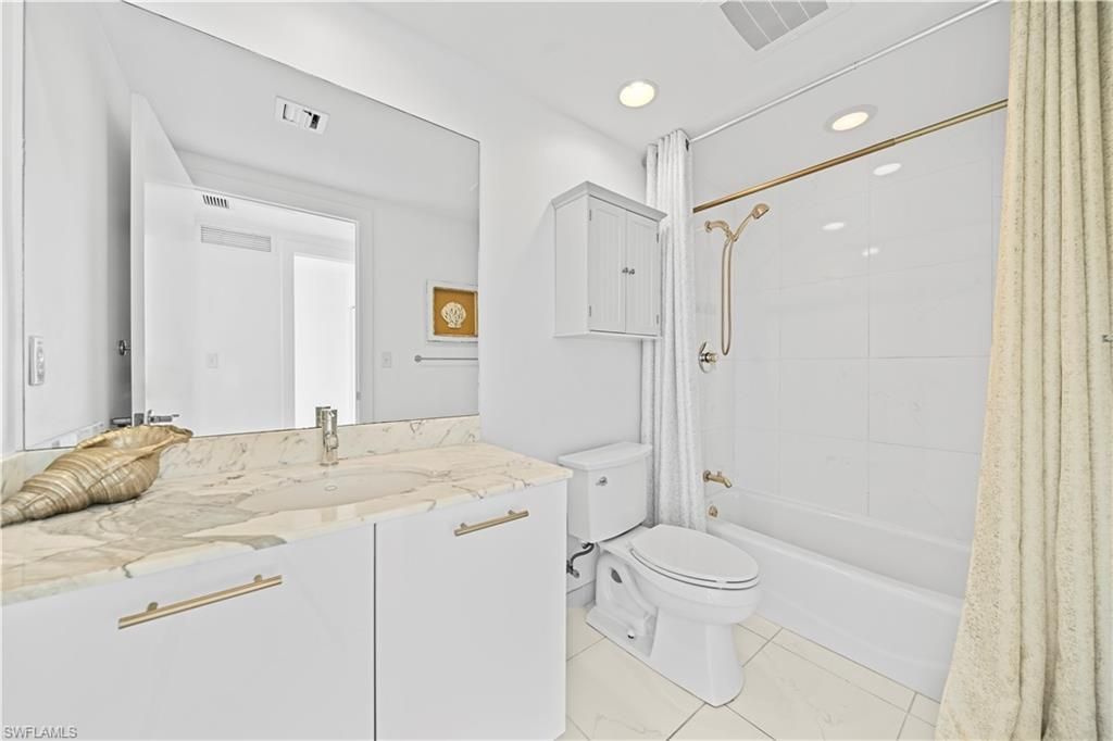 3000 Oasis Grand Blvd , Unit 1407, Fort Myers, FL 33916 Photo