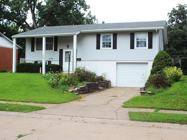1544 W George Washington Boulevard, Davenport, IA 52804