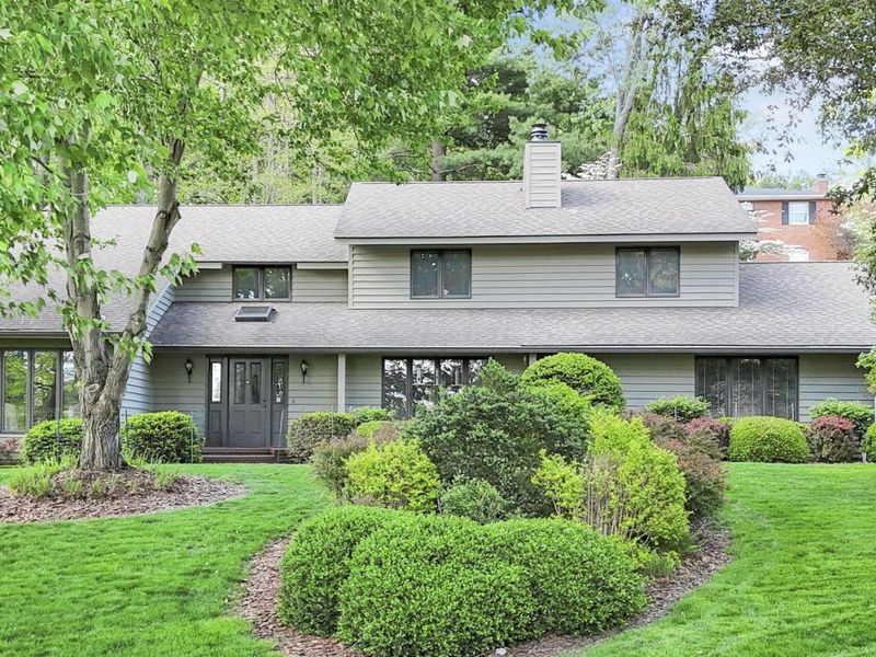 689 Howell Drive, Newark, OH 43055 Photo 1