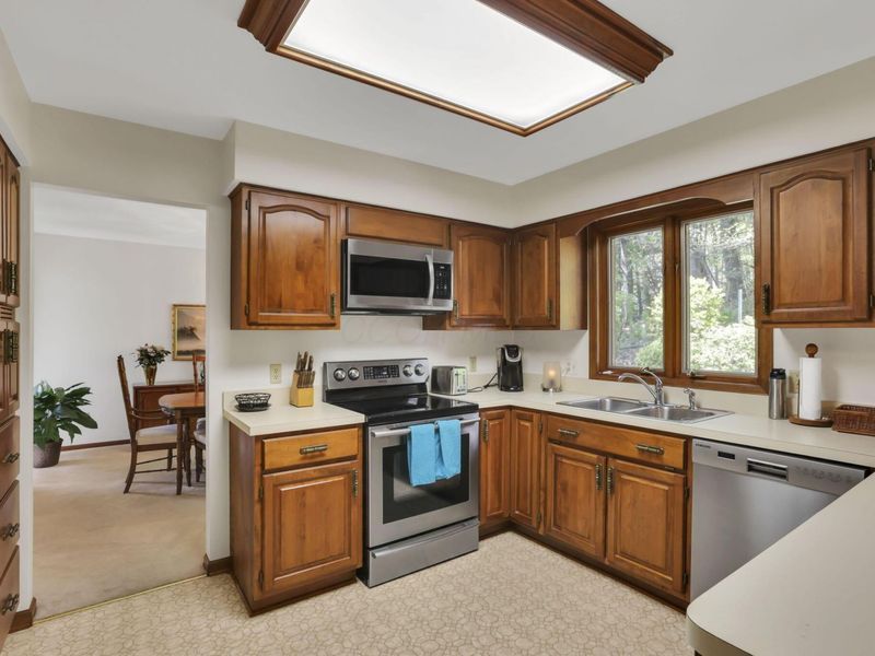 689 Howell Drive, Newark, OH 43055 Photo 11