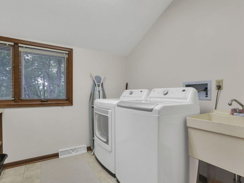 689 Howell Drive, Newark, OH 43055 Photo 26