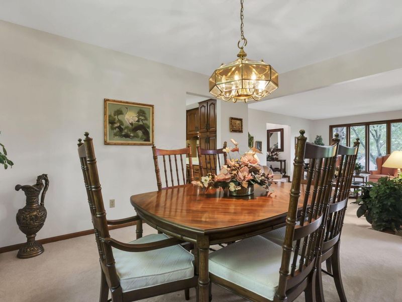 689 Howell Drive, Newark, OH 43055 Photo 6