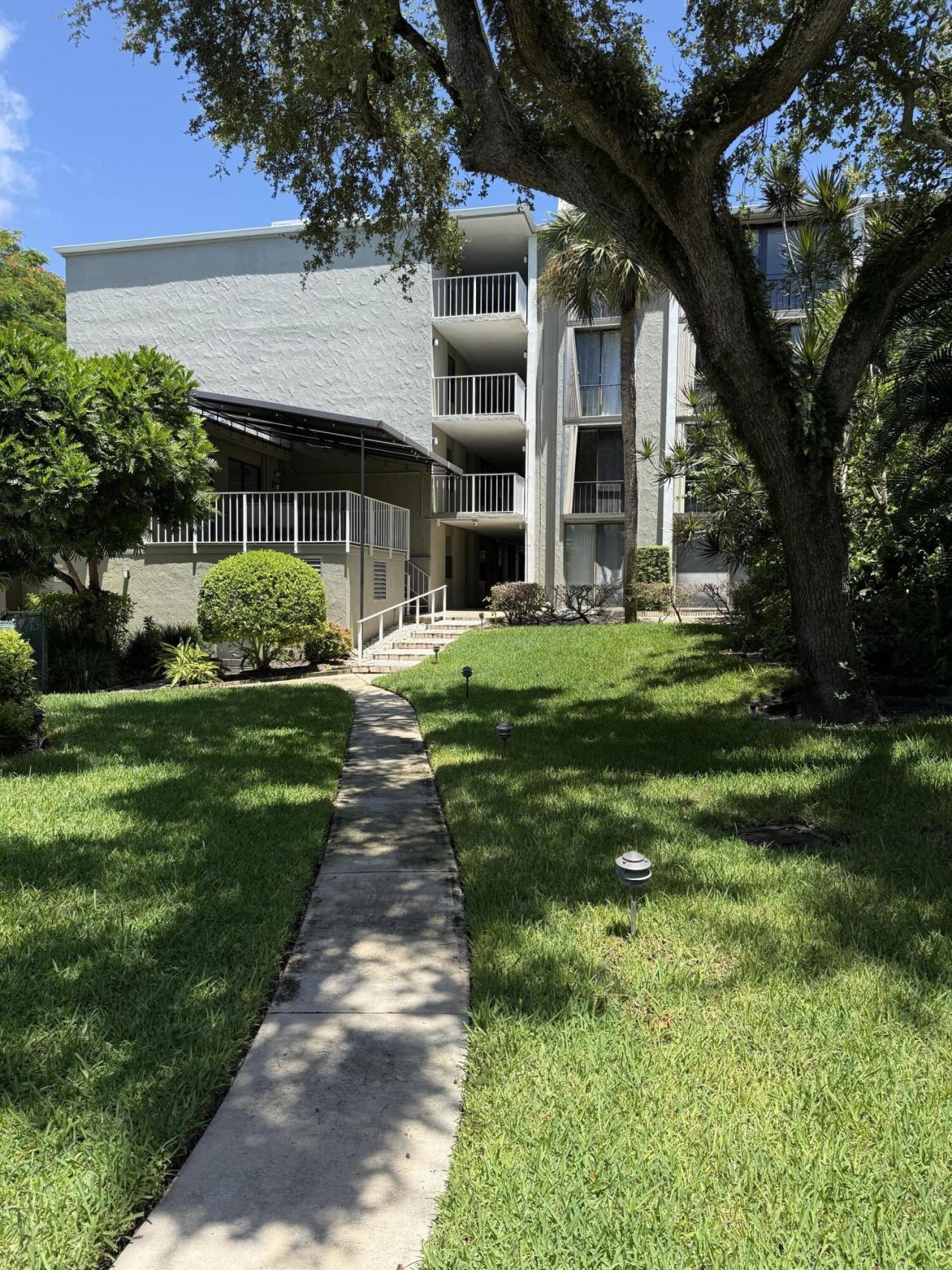 501 SW 11th Place, Unit 205A, Boca Raton, FL 33432 Photo