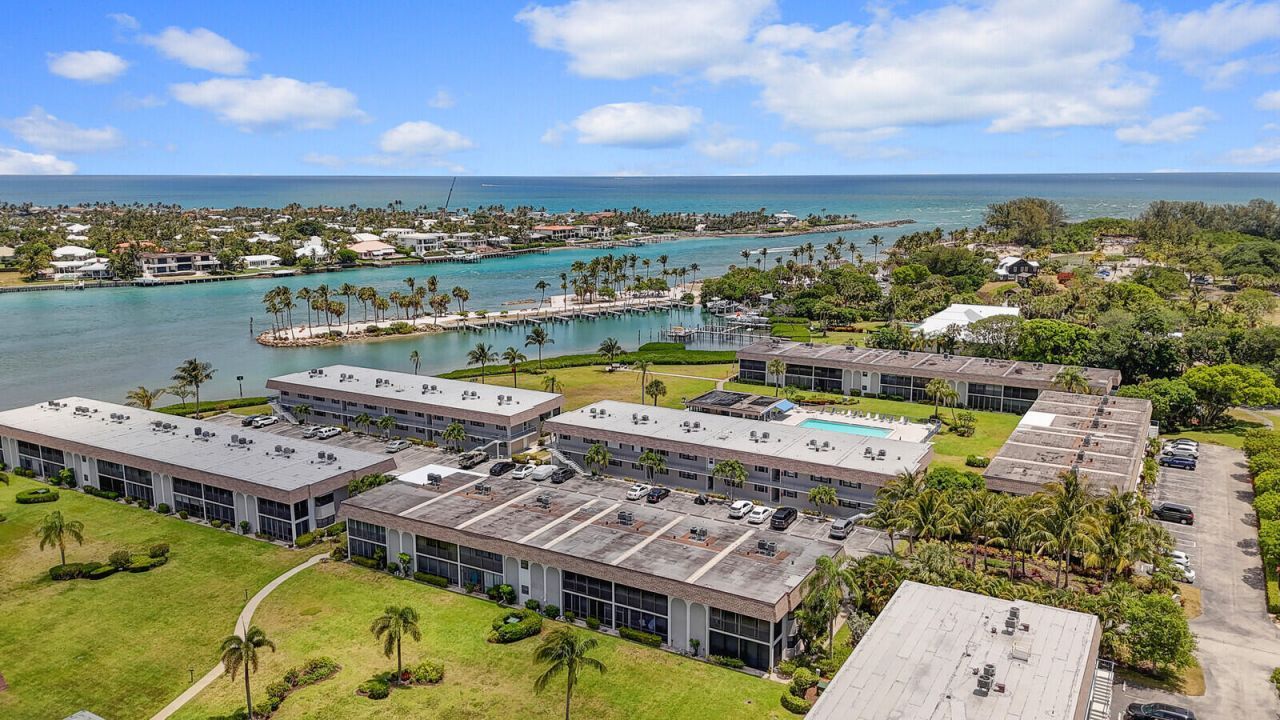 755 Saturn Street, Unit H207, Jupiter, FL 33477 Photo