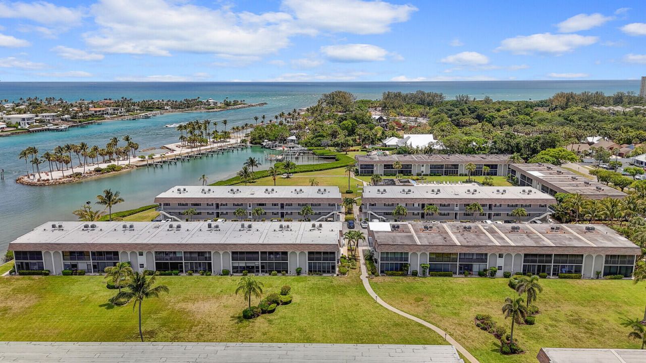 755 Saturn Street, Unit H207, Jupiter, FL 33477 Photo