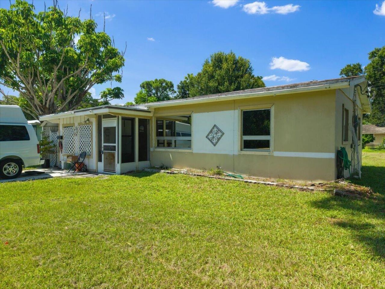 7902 Hamilton Avenue, Fort Pierce, FL 34951 Photo