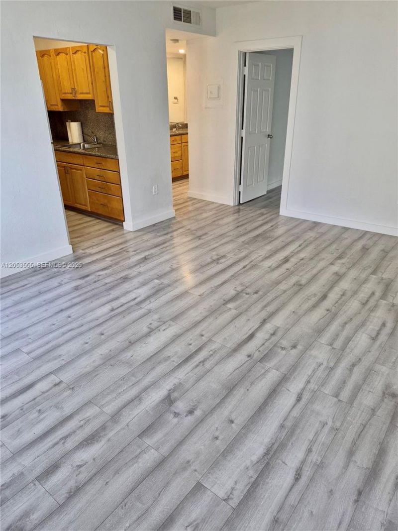 344 Meridian Ave , Unit 4B, Miami Beach, FL 33139 Photo