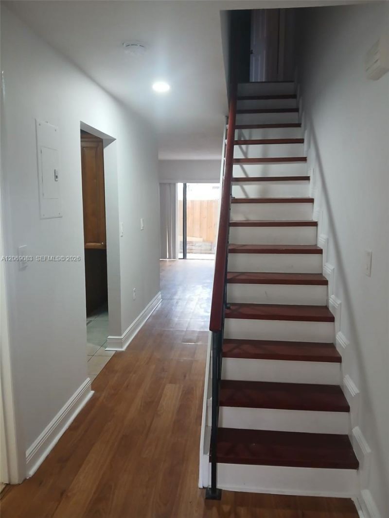 2409 W 52nd Pl, Unit 5-2, Hialeah, FL 33016 Photo