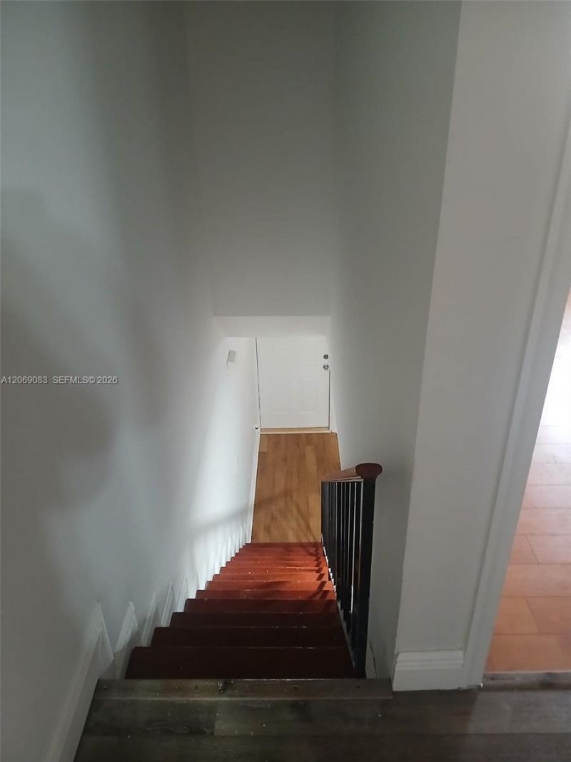 2409 W 52nd Pl, Unit 5-2, Hialeah, FL 33016 Photo