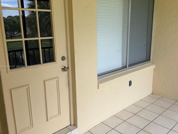 529 Shady Pine Way, Unit B2, Green Acres, FL 33415