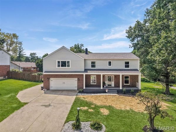 1803 Biscay Drive, Godfrey, IL 62035