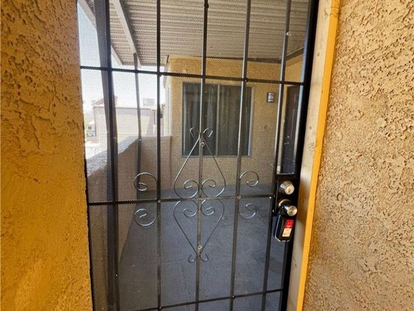 1534 Hialeah Drive, Unit D, Las Vegas, NV 89119