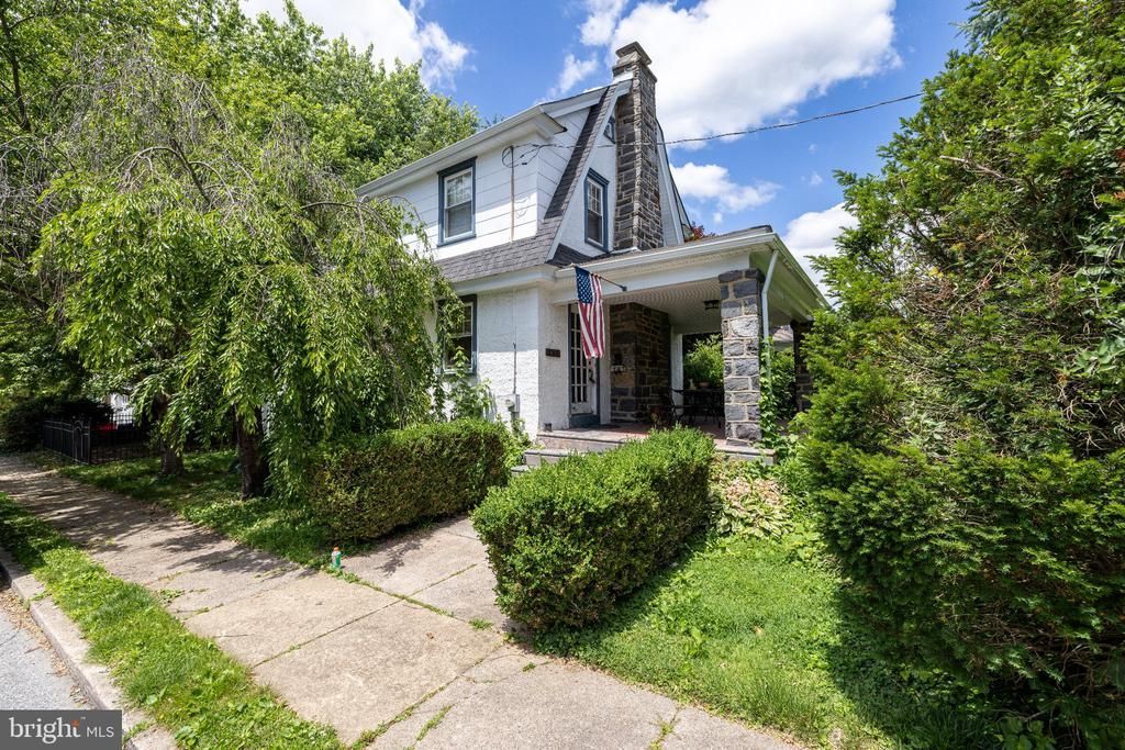 2200 E COUNTY LINE ROAD , ARDMORE, PA 19003