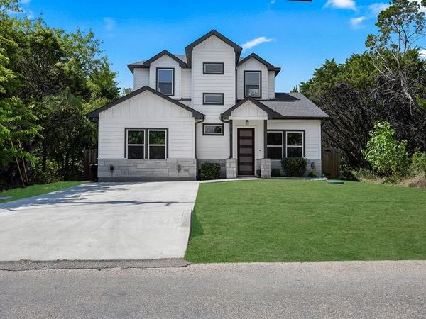 5511 Black Pine Circle, Granbury, TX 76048