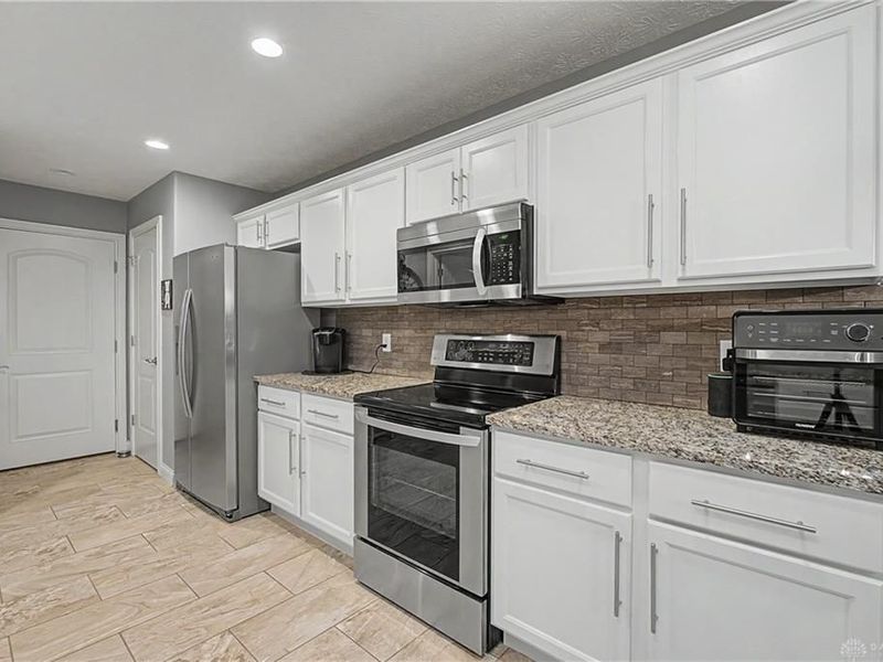 6789 Sun Ridge Way, Waynesville, OH 45068 Photo 10