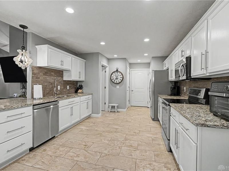 6789 Sun Ridge Way, Waynesville, OH 45068 Photo 12