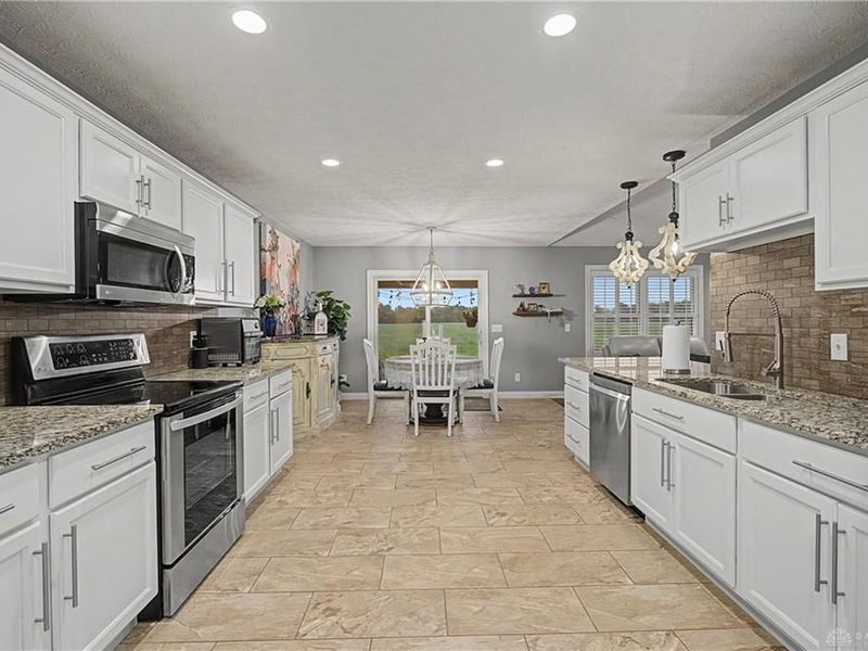 6789 Sun Ridge Way, Waynesville, OH 45068 Photo 13