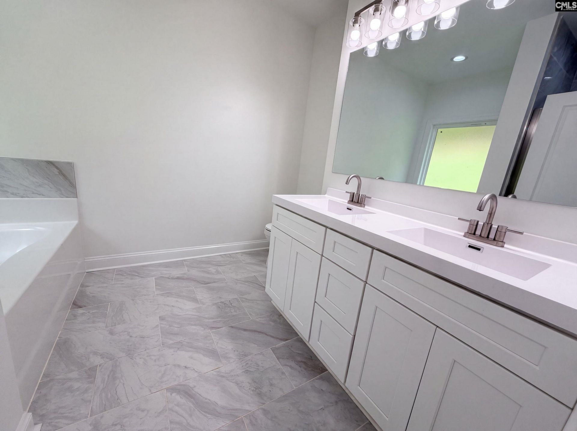 145 Pond Oak Lane Photo 9